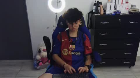 Snapshot of thomascooper_cams chatting on February 25, 9:26 pm VALERIA online show from February 25, 9:26 pm