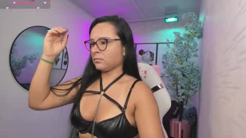 Tiara  online show from March 4, 3:35 am