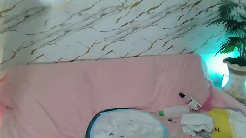 VictoriaSEPARATED FOR 15YEARS online show from March 25, 2:06 am