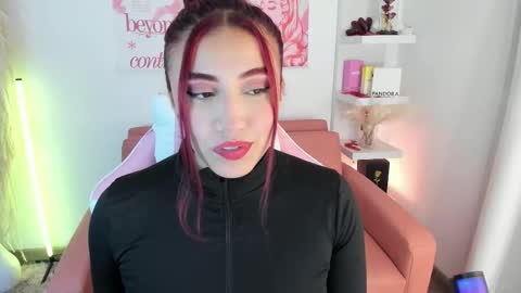 Tiffany online show from March 30, 1:16 am