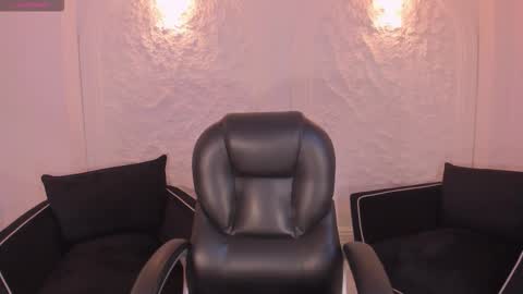 Tiffanny Sins online show from December 17, 3:54 am