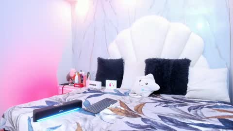 tiffany_sander online show from March 11, 3:25 am