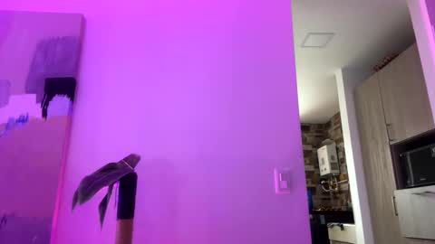  CAMI VELEZ camivelezz   online show from December 5, 9:17 pm