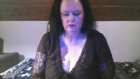 TiffanyMature online show from December 21, 9:30 pm