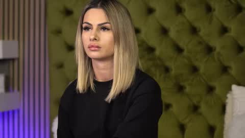 Ilaria online show from September 30, 6:19 am