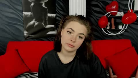 tiffanynelsonn online show from February 16, 9:59 am