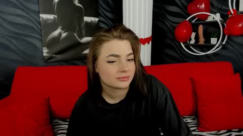 tiffanynelsonn online show from February 17, 10:07 am