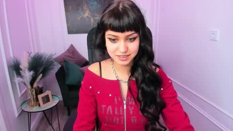 tiffanyyoun online show from April 6, 12:06 pm