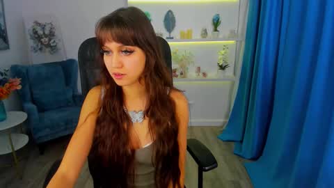 tiffanyyoun online show from November 27, 8:34 pm