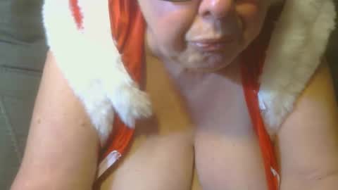Snapshot of tight_kitty55 chatting on December 8, 2:39 am tight Kitty55 online show from December 8, 2:39 am