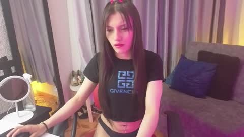 tiinajonus_ online show from February 17, 4:12 am