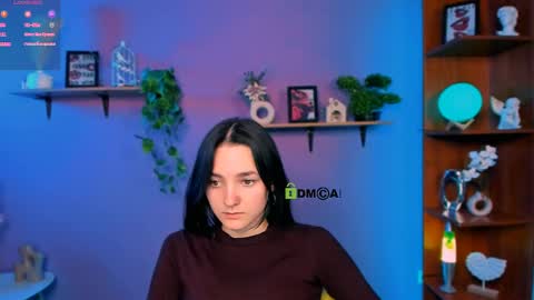 tina_golden1 online show from April 5, 8:52 pm