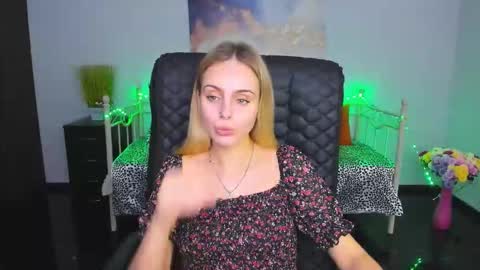 Tina online show from November 6, 1:50 pm