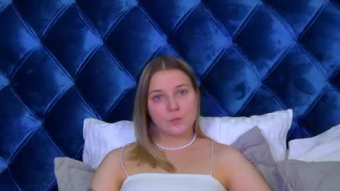 TinaBurton online show from June 1, 6:20 pm