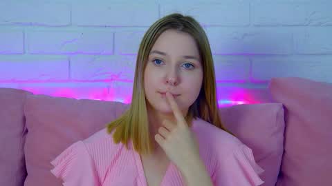 TinaBurton online show from March 19, 5:17 pm