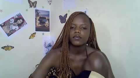 tinnie_e online show from January 9, 9:08 pm