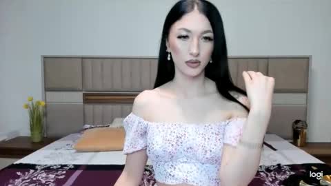 Selena online show from February 25, 9:08 am