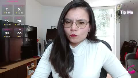 Tiny Caroline online show from January 15, 8:48 pm