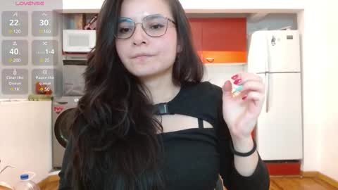 Tiny Caroline online show from January 29, 2:19 am