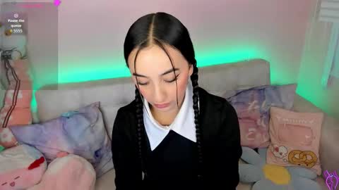 tiny_cora online show from February 8, 5:16 pm