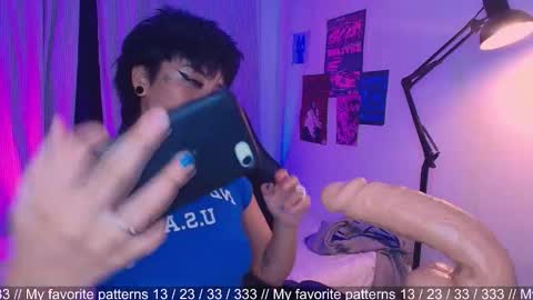  Halsey  Sofii  online show from March 8, 5:55 am