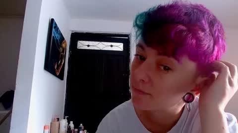 Blue online show from May 19, 6:26 pm