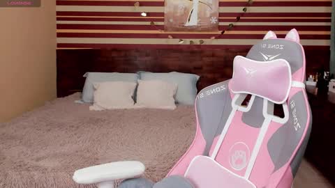 Milana online show from March 4, 7:19 am