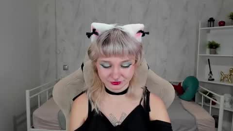Snapshot of tori_cutie chatting on October 9, 12:15 am Tori online show from October 9, 12:15 am