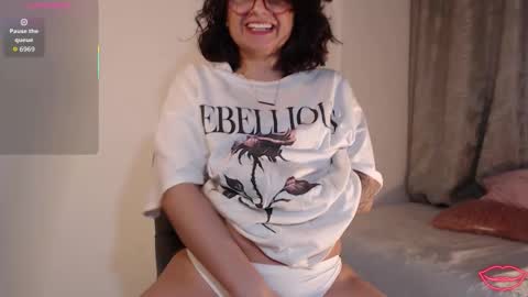 tori_just online show from November 21, 7:49 pm