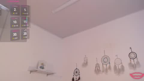 tori_just online show from December 1, 6:10 pm