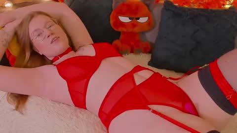 Tori online show from November 9, 8:32 am