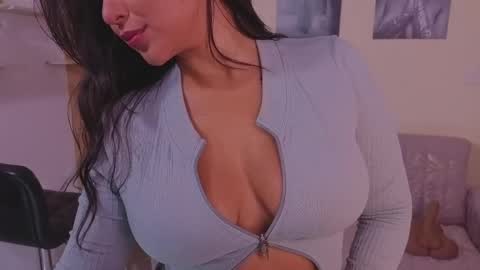 Tori Cross online show from March 28, 8:25 am