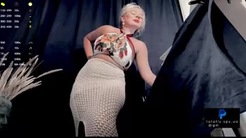 Madam Viktoria   Vacation in Portugal  2811 - 0412 online show from July 13, 3:02 pm