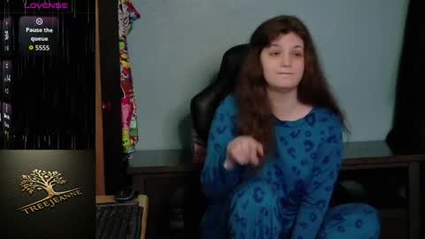 TreeJeanne online show from March 31, 10:10 pm