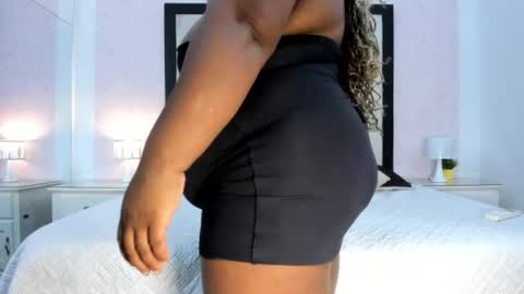 Treisy Vixen big ass online show from July 7, 7:23 am