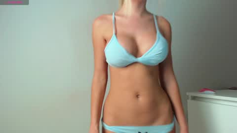 Trixie Taylor online show from December 12, 10:20 pm