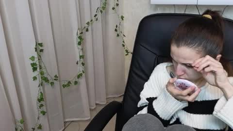 Ulyana online show from February 12, 5:09 am