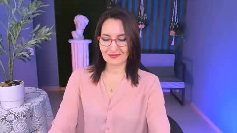 UnaTera online show from November 21, 5:20 am