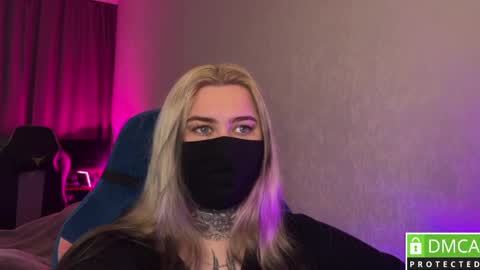 unaxyling online show from April 8, 6:59 am