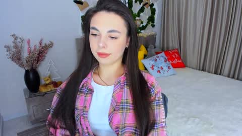 Patricia online show from December 14, 4:52 pm