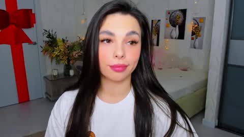 Patricia online show from February 25, 8:42 pm