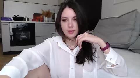 uninvited_raccoon online show from September 16, 3:25 am