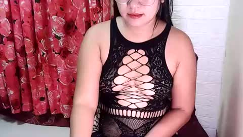 ashley online show from October 25, 8:26 pm