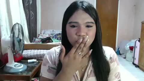 Snapshot of urbabysofia0305 chatting on January 12, 2:19 pm Sofia online show from January 12, 2:19 pm