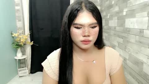 Snapshot of urbabysofia0305 chatting on December 6, 4:28 pm Sofia online show from December 6, 4:28 pm