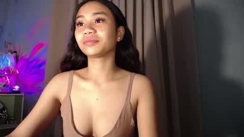 Urbbgurl lynxx  online show from September 15, 2:53 am