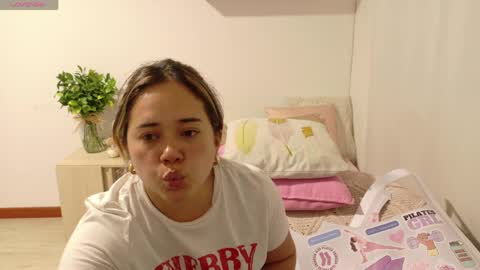 Mia Miller online show from April 1, 9:34 pm