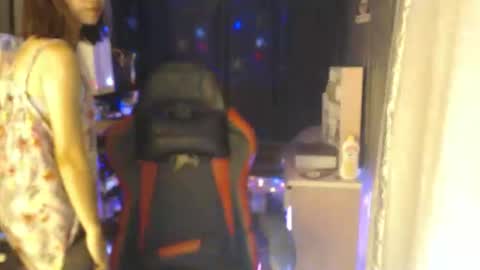 urdreamgirljayne online show from October 13, 12:46 am