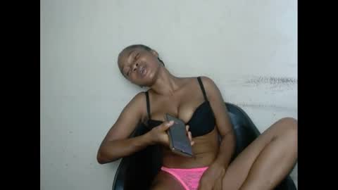 urflirtydoll online show from February 20, 9:09 pm