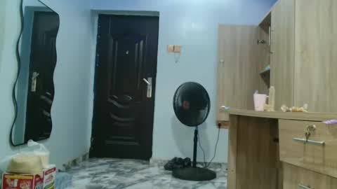 urflirtydoll online show from March 6, 9:43 pm